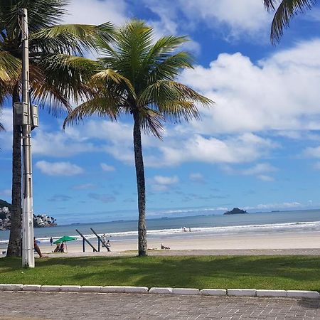 Apartamento A Uma Quadra Da Praia 과루자 외부 사진