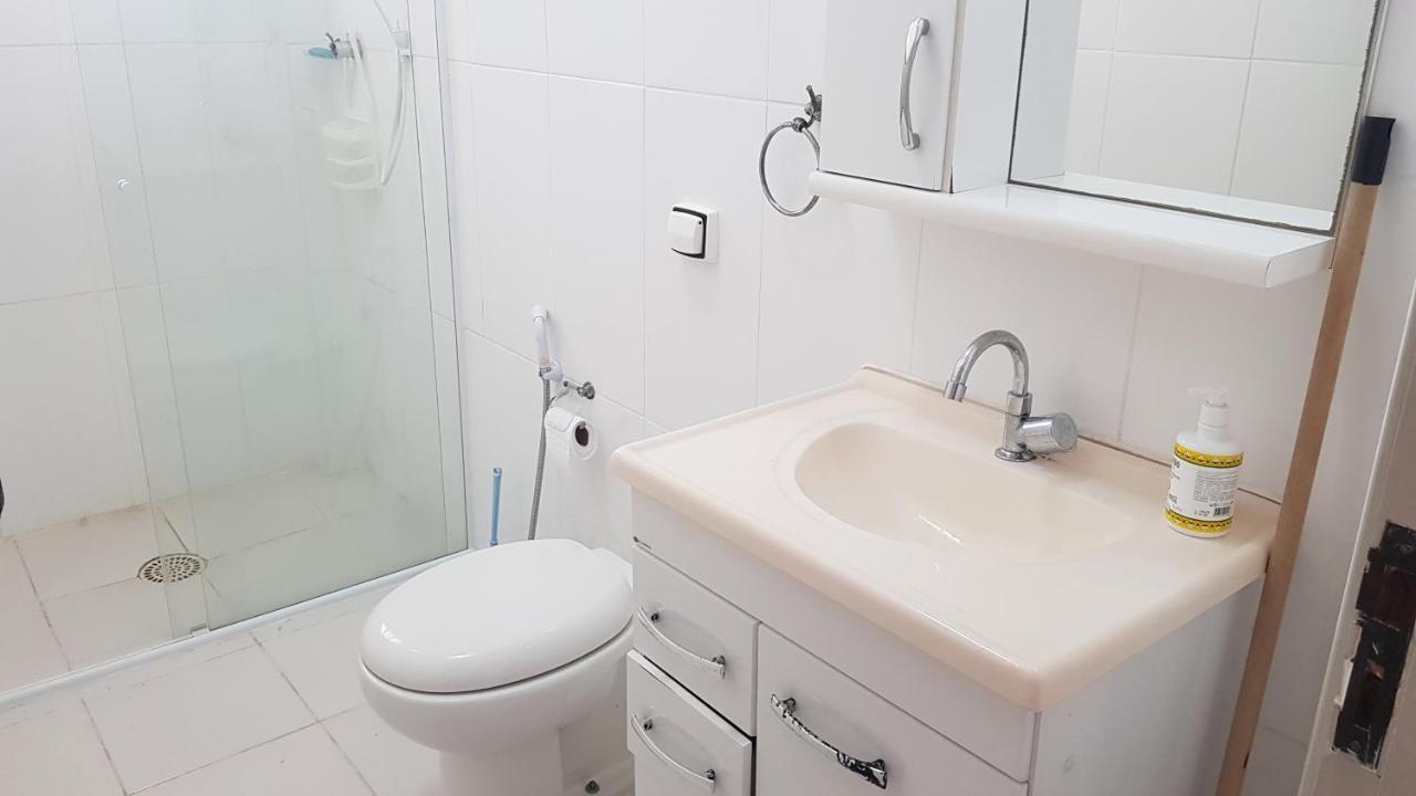 Apartamento A Uma Quadra Da Praia 과루자 외부 사진