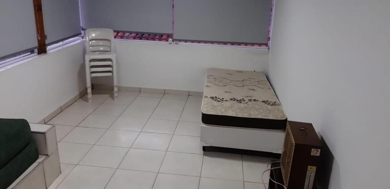Apartamento A Uma Quadra Da Praia 과루자 외부 사진